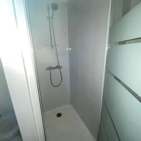 Studio Sous Les Toits Paisible Apartment Clermont-Ferrand